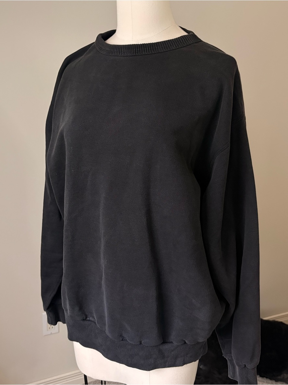 Vintage Windriver Black Crewneck